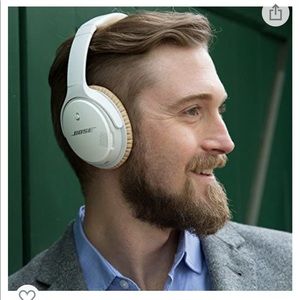 Bose SoundLink II Around-Ear Wireless Headphones White